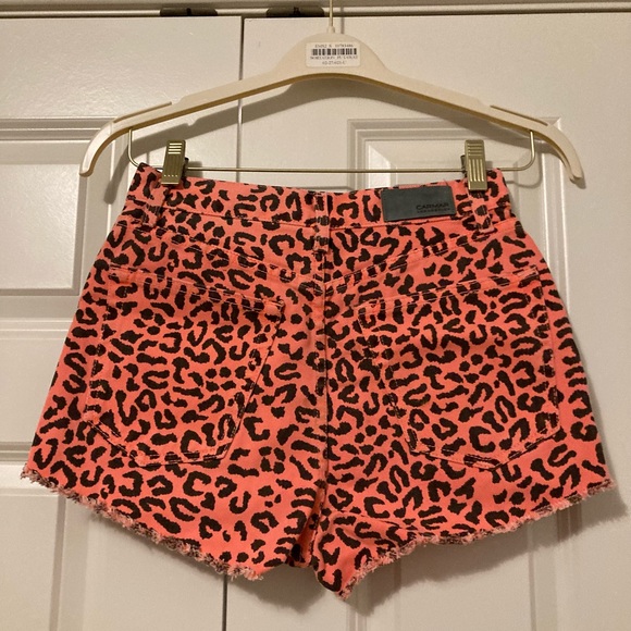 🔥 Carmar Jaguar Leopard Print Shorts - Picture 2 of 9